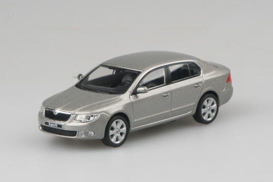 Škoda Superb II, YB-cappuccino beige